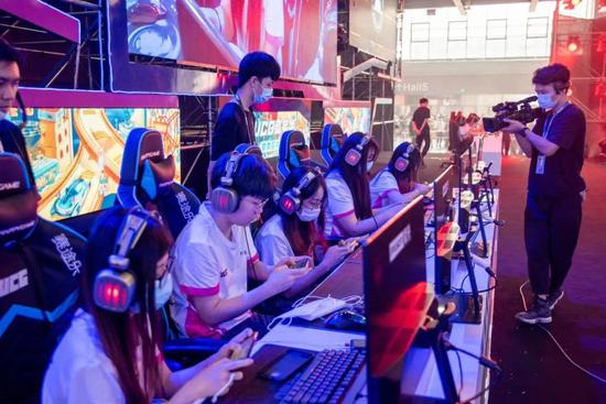 G胖分享每天玩Dota2的秘密与忠粉之路